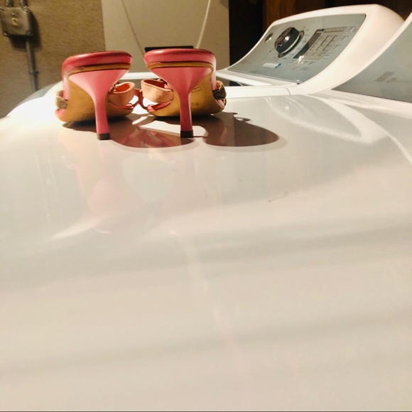 GUCCI sandals/heels with GUCCI monogram print. - Picture 4 of 6